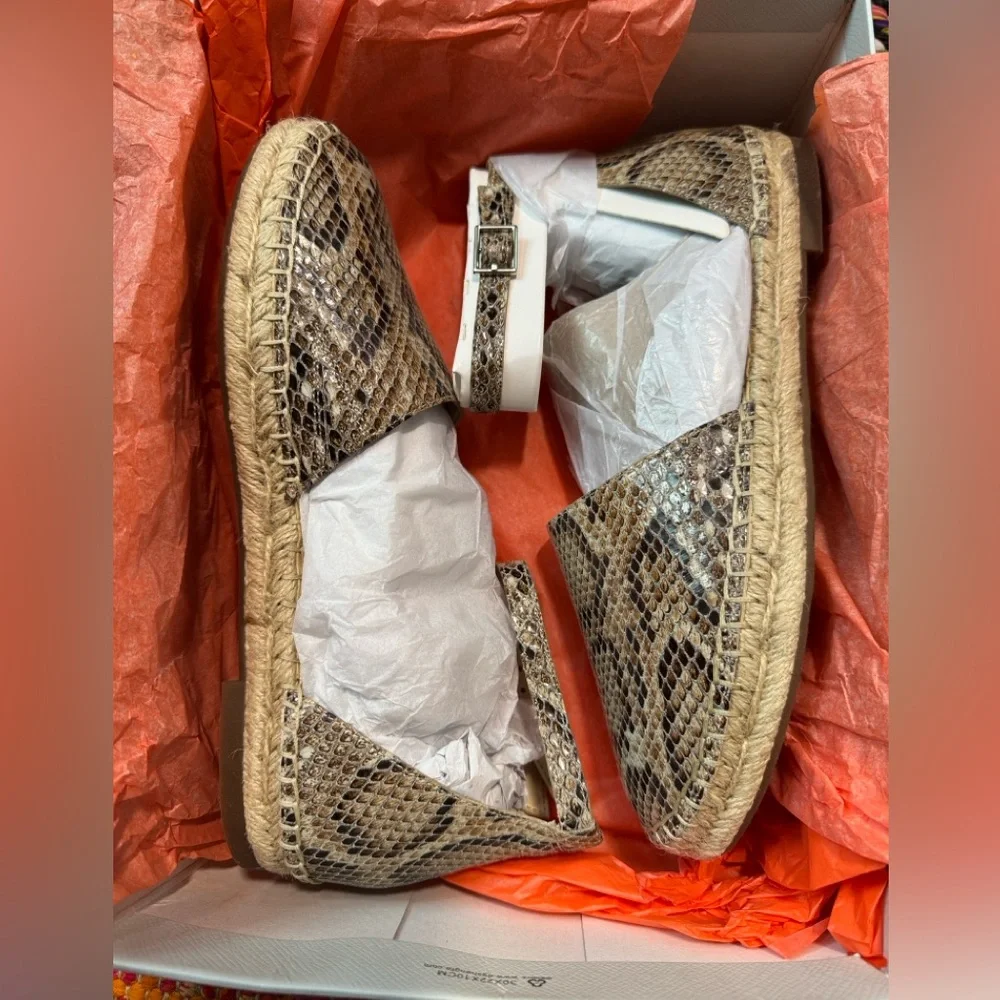 Sole Society Saylah Snakeskin Espadrille Ankle Strap Flats Tan NWT - Picture 3 of 5